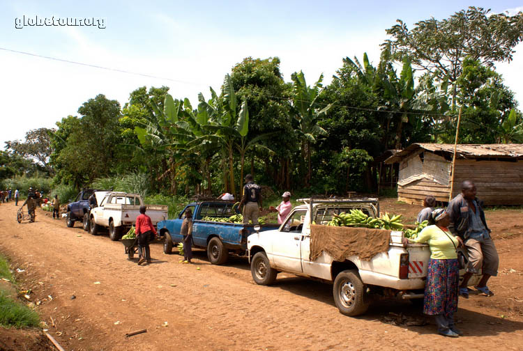 Camerun, Camino a Mbouassu