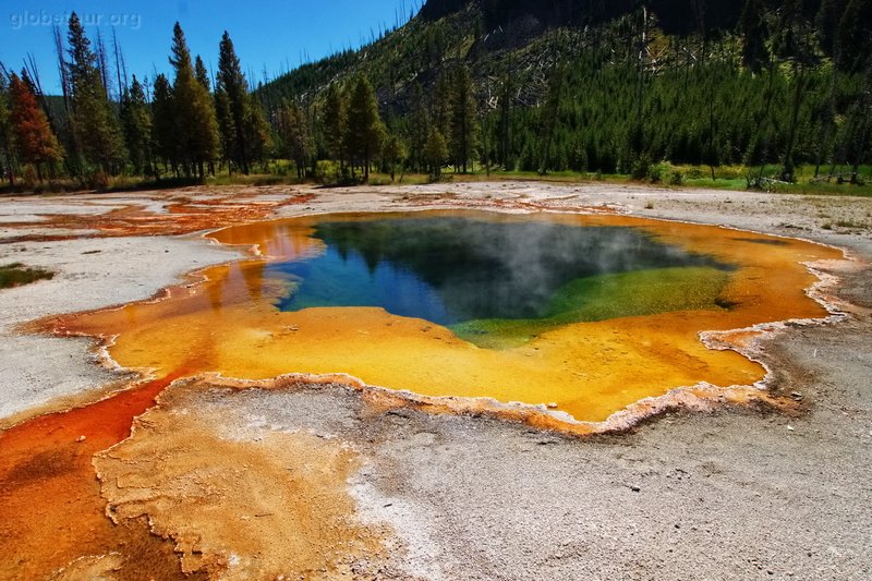 US, Yellowstone National Park, black sand basin