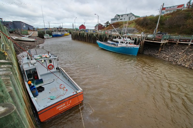 Canada, Halls Harbor hight tides, medium