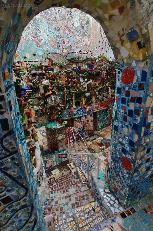 US, Philadelphia, Magic Gardens of Isaiah Zagar