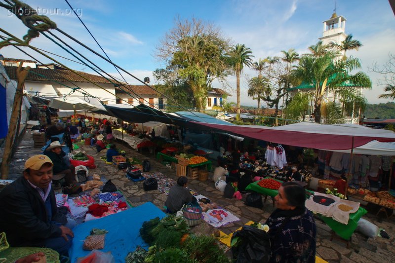 Mexico, Cuetzalan, domingo de mercado