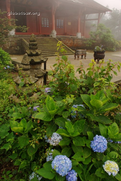 China, Emei Montain