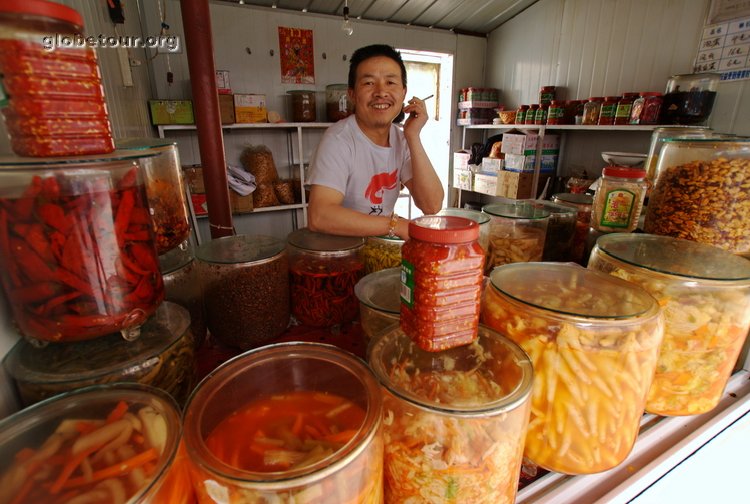 China, Xining, market food