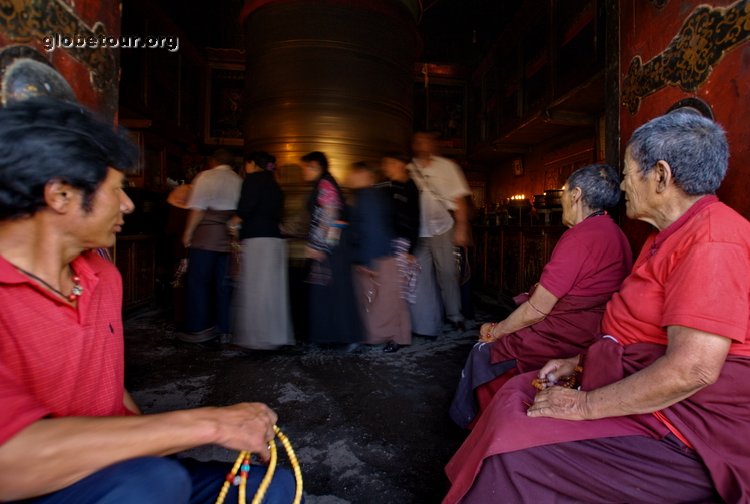 Tibet, Lhasa, small monastery in city