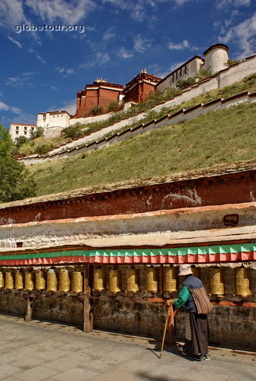Tibet, Lhasa, arround potala palace