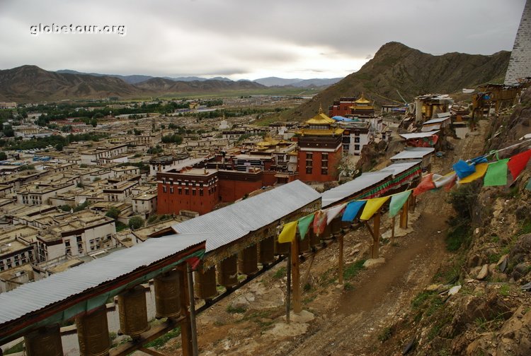 Tibet, Shigatse, Kora way arround Tashihulpo monastery
