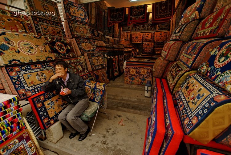Tibet, Shigatse market