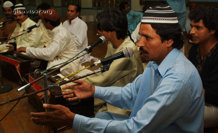 Pakistan, Sufi concert