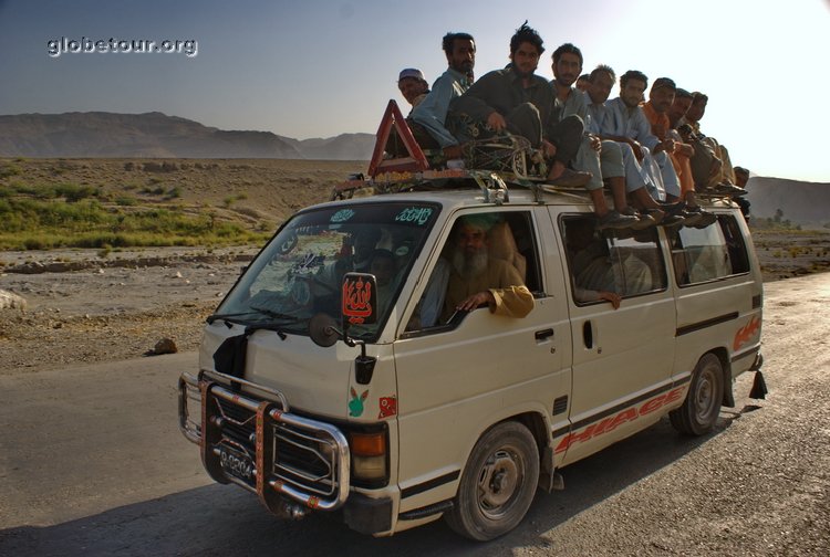 Pakistan, minivan going to Quetta